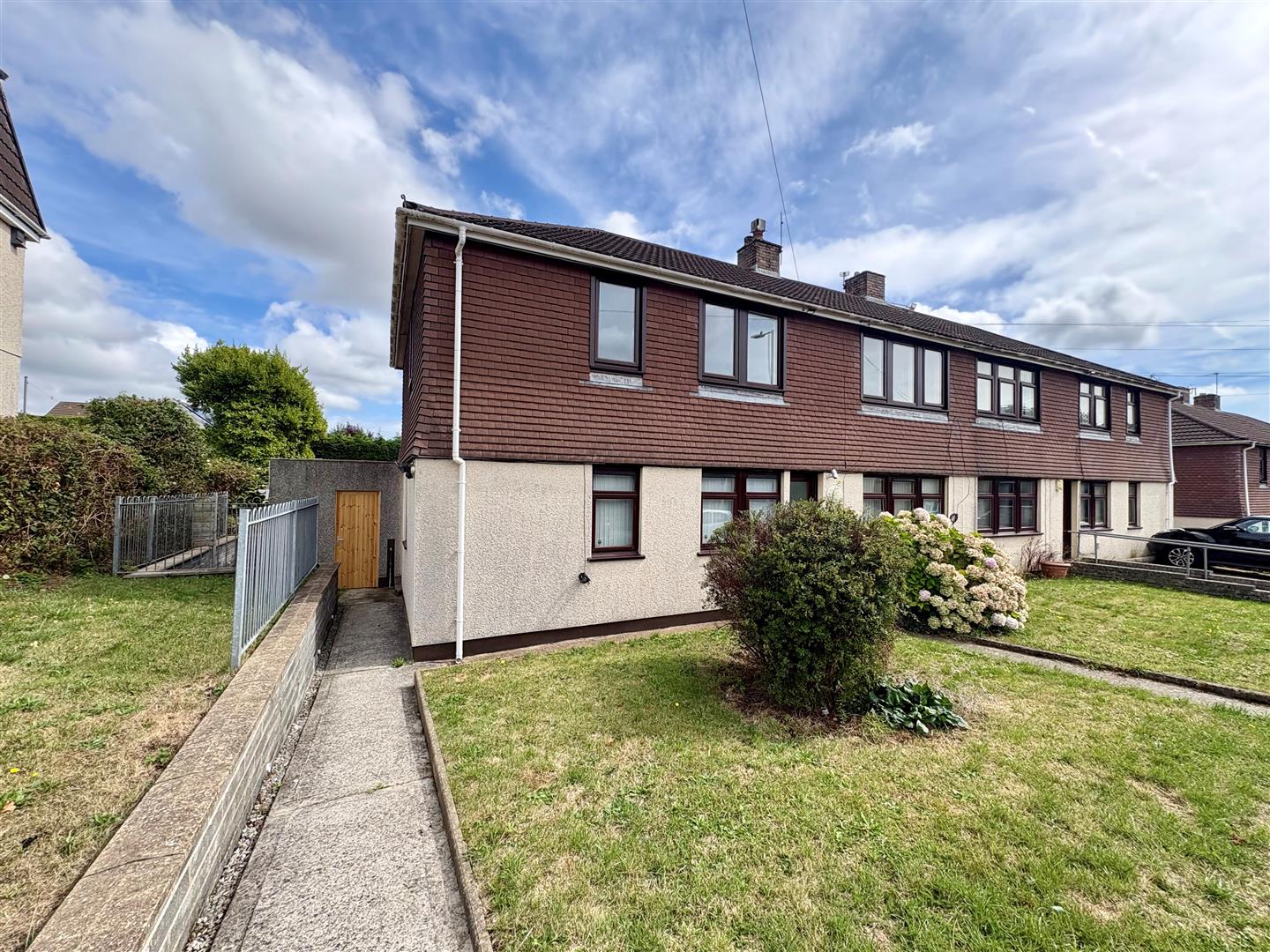 24 Waunscil Avenue, Bridgend, CF31 1TX